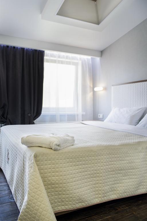 Apart Hotel Kvartira 1 Οδησσός Δωμάτιο φωτογραφία