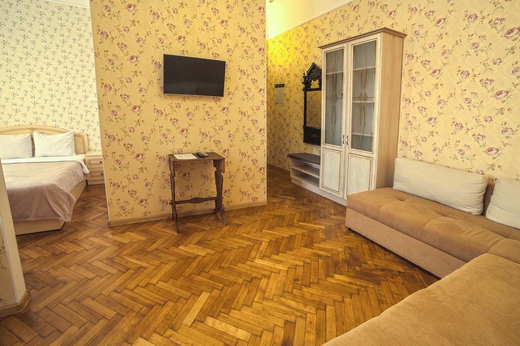 Apart Hotel Kvartira 1 Οδησσός Εξωτερικό φωτογραφία