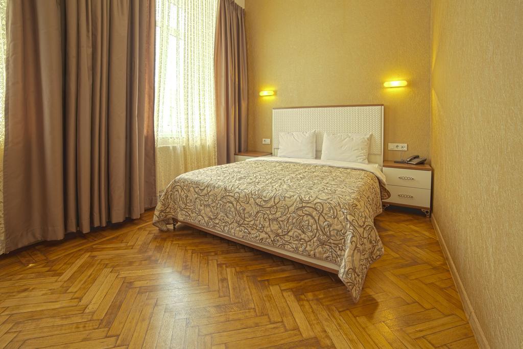 Apart Hotel Kvartira 1 Οδησσός Εξωτερικό φωτογραφία